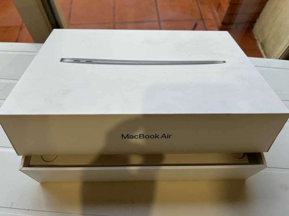 MacBook Air A2337 (M1) – 8GB / 256GB – Como Novo