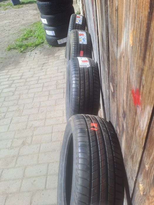 Komplet nowych opon letnich Bridgestone R16