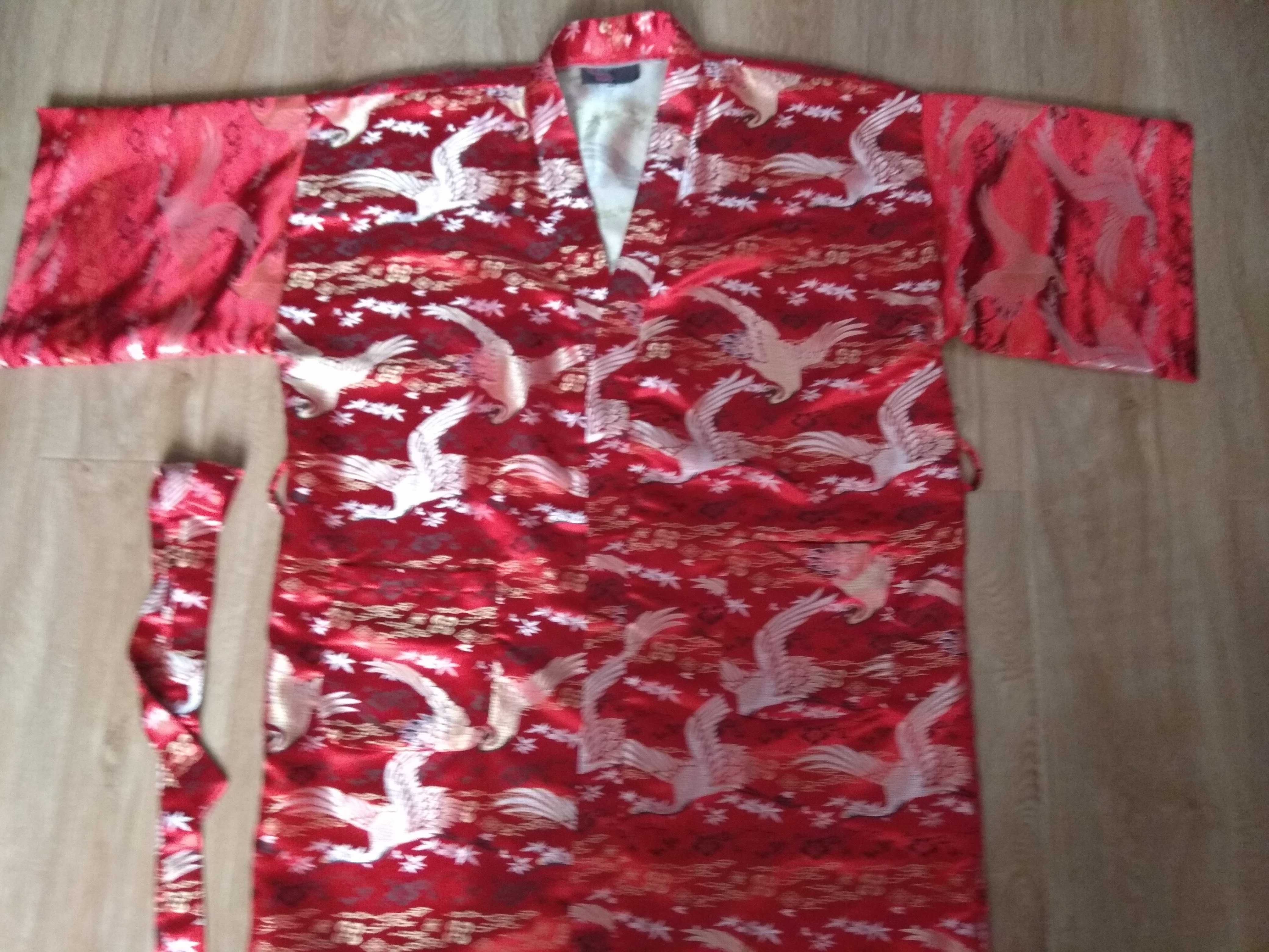 очень красивый халат кимоно с фениксами, большого размера