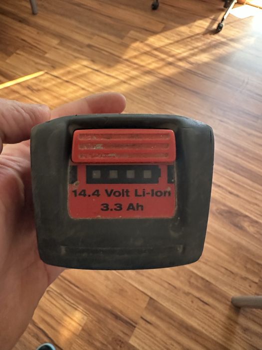 Bateria hiltij uszkodzona