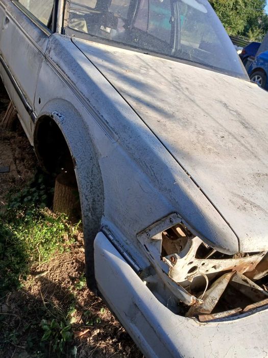 Крило Nissan Bluebird u11,t12,t72