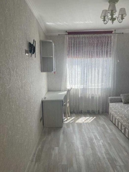 Простора та світла 3-кімнатна квартира 75 м² Урлівська 23-В