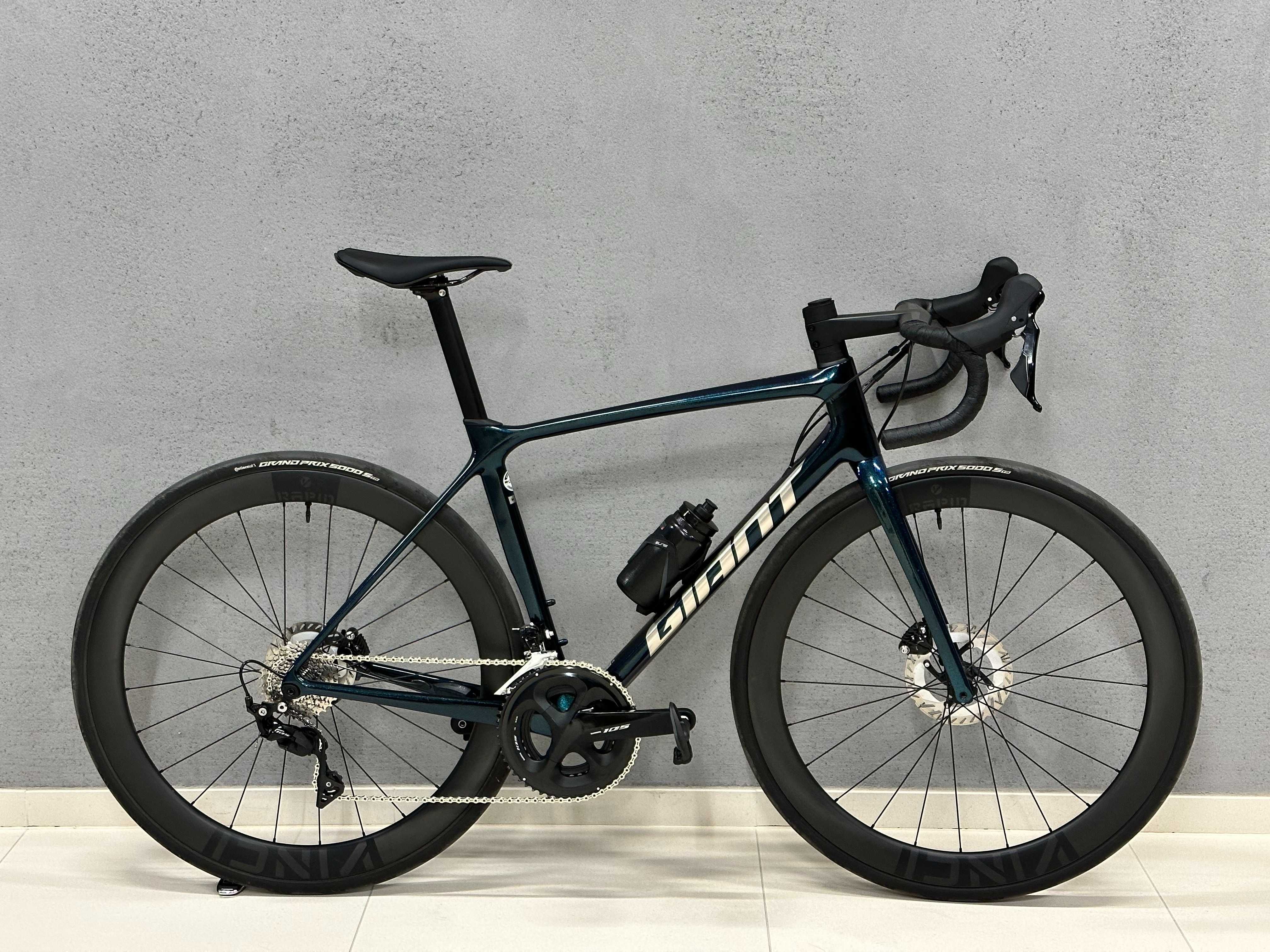 Rower Giant TCR Advanced Pro 2 roz. M rocznik 2023