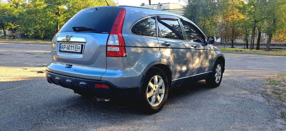 Продам Honda CR-V