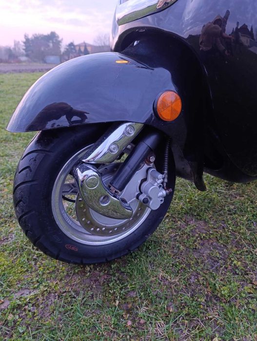 Skuter retro AGM 50 4t