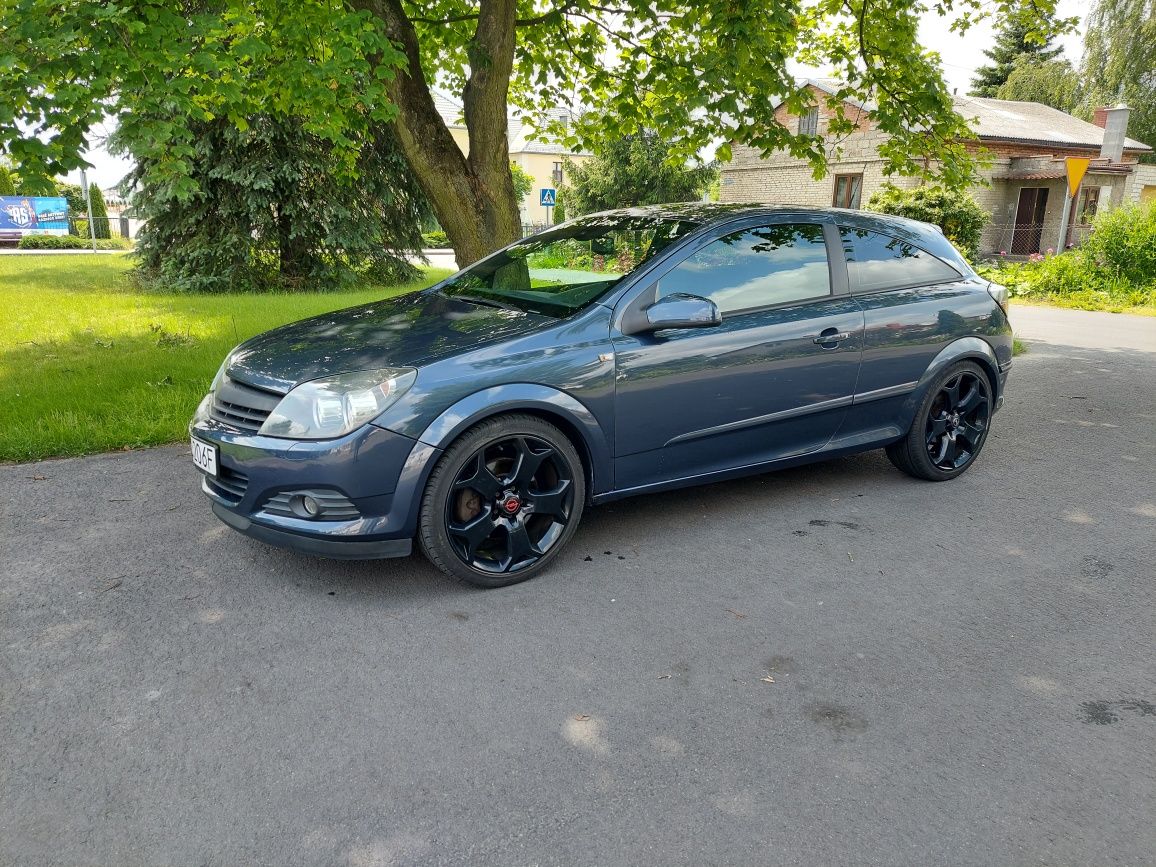 Opel Astra H GTC 2.0 Turbo