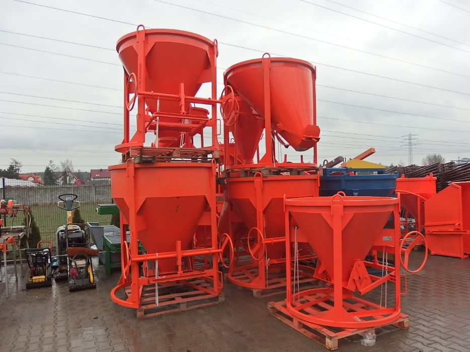 Pojemnik zbiornik dźwigowy samowyładowczy do betonu gruzu PR 0,75-2L