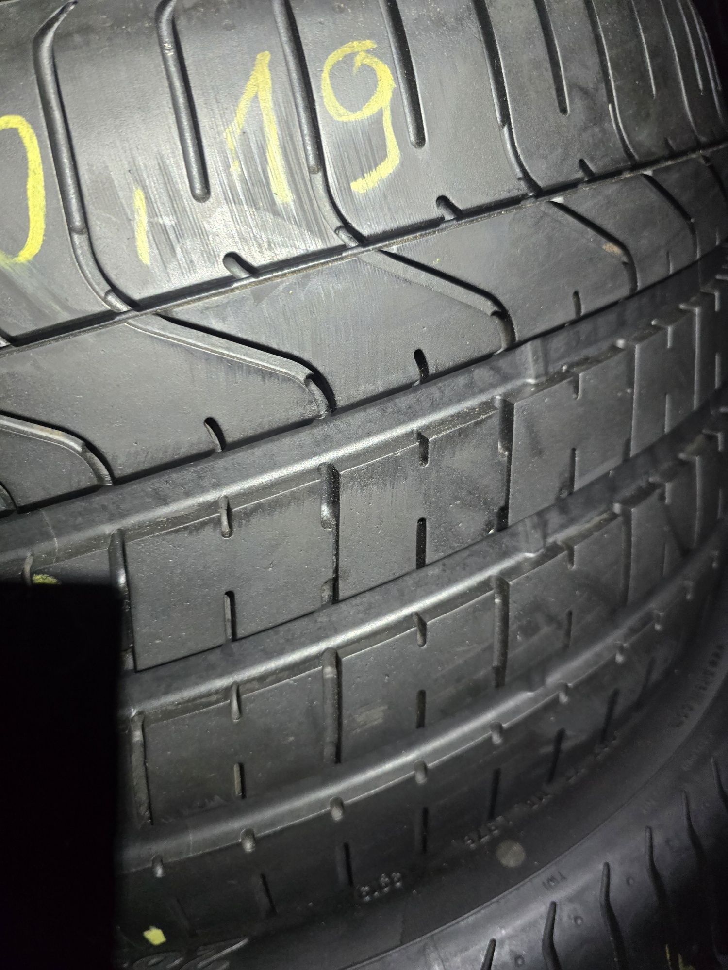 285/30/19 Pirelli p zero MO super para 7_7,5mm  z 19r.