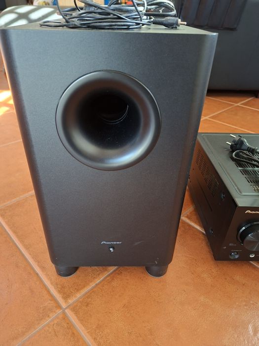 Amplificador AV VSX-330-K + Subwoofer Pionner