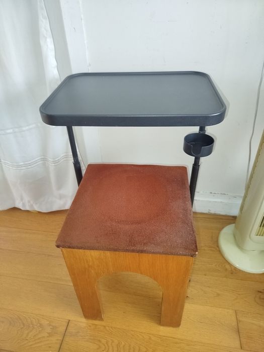 Pequena mesa maleável