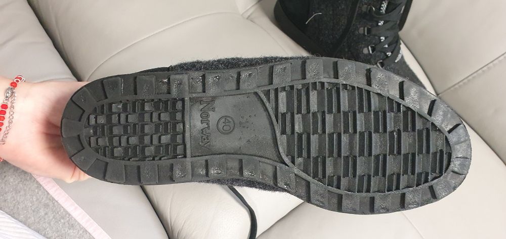40 unisex 
Buty z filcu wełnianego