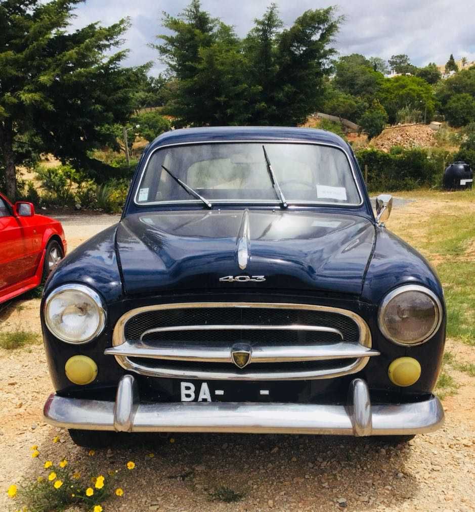 Peugeot 403 La Berline Grand Luxe Toit Fixe