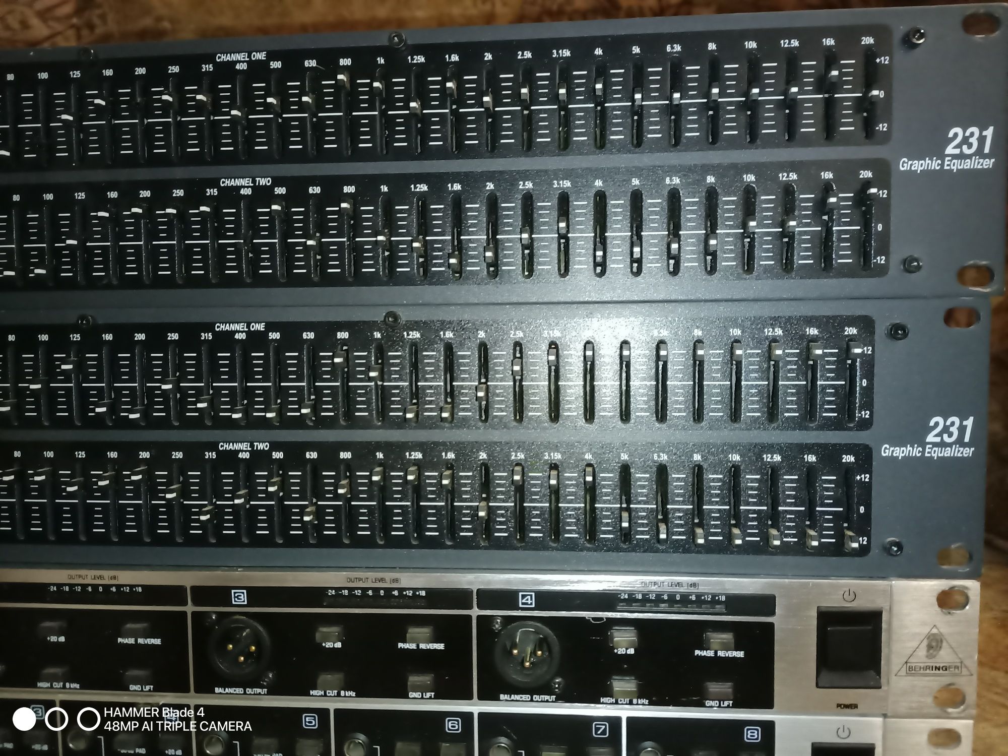 Behringer DI 800