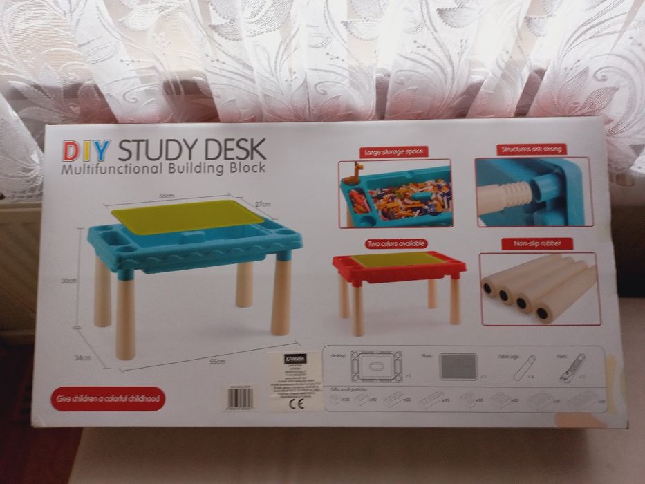 Klocki 300 sztuk  plus stolik 3 in 1