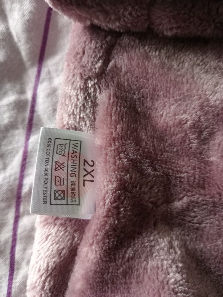 Ubranka dla psa . Bluzka dla psa