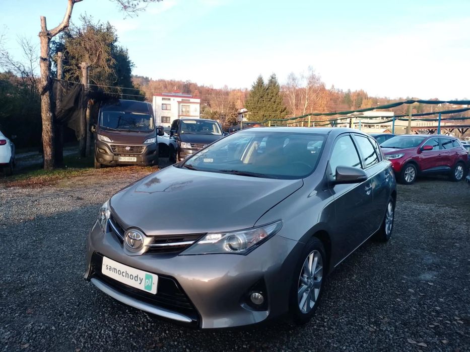 Toyota Auris Lift LED 2014 1.4 D-4D Kamera Navi tempomat klimatronic /bez rdzy