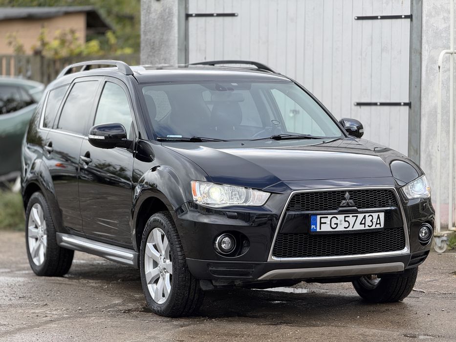 Mitsubishi Outlander 2.2 DI-D 4x4 , SALON PL 7 os