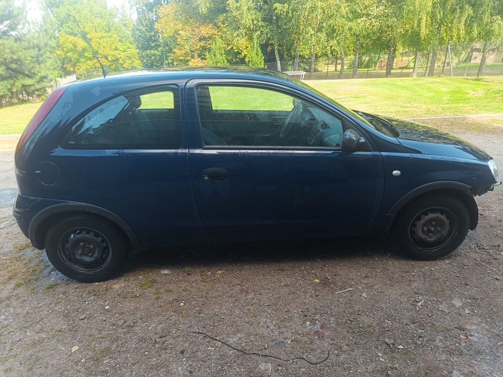 opel corsa C 2004 1.0