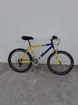 Bicicleta BTT c/ suspensão