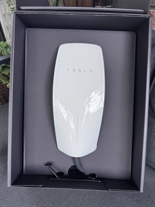 Зарядна станція Tesla Wall Connector gen3 USA NA 1P 48 A, 24FT нова