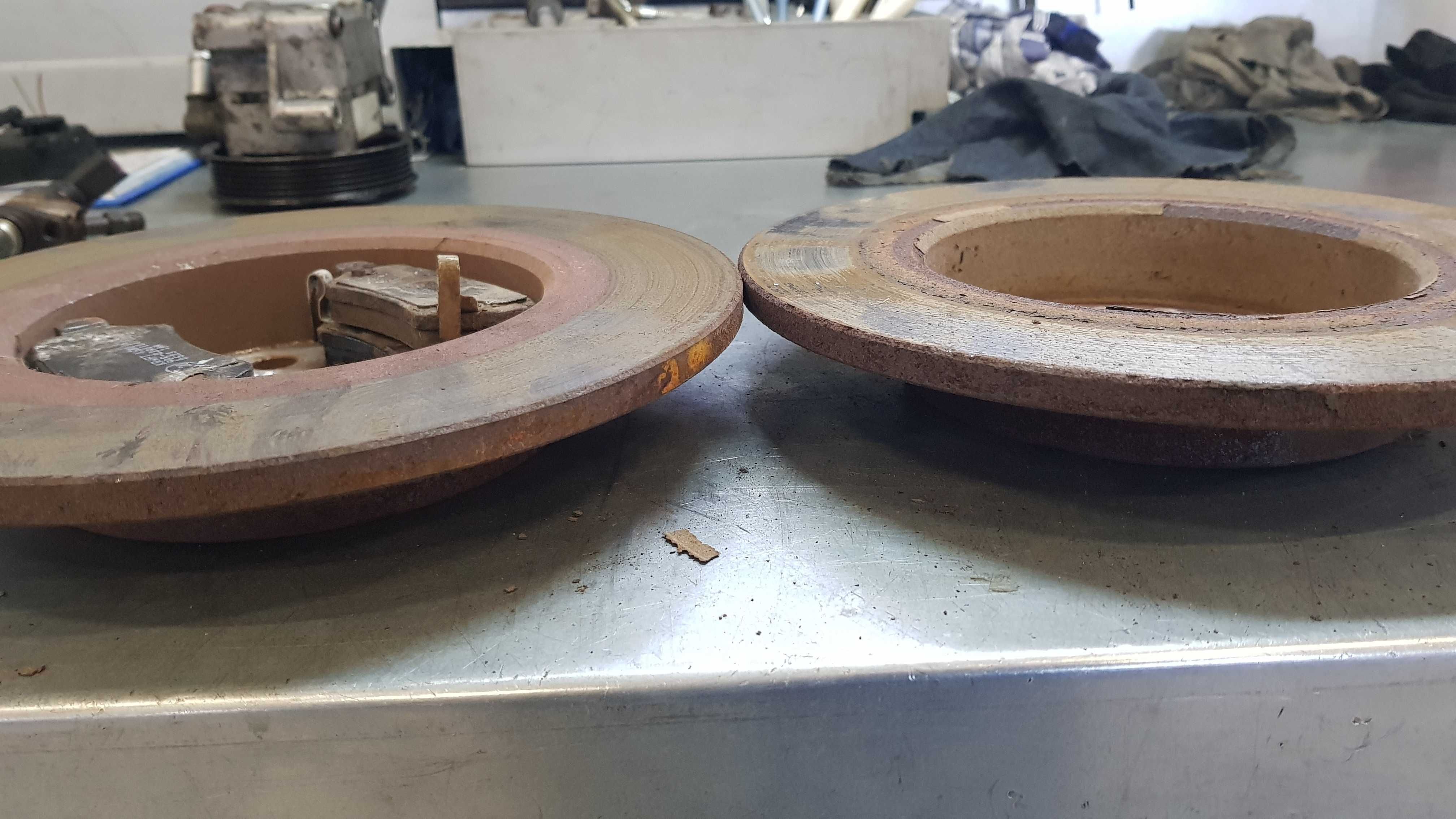 Zafira A 2.0 DTI tarcze hamulcowe klocki