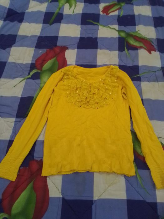 Кофтинки жіночі майже даром