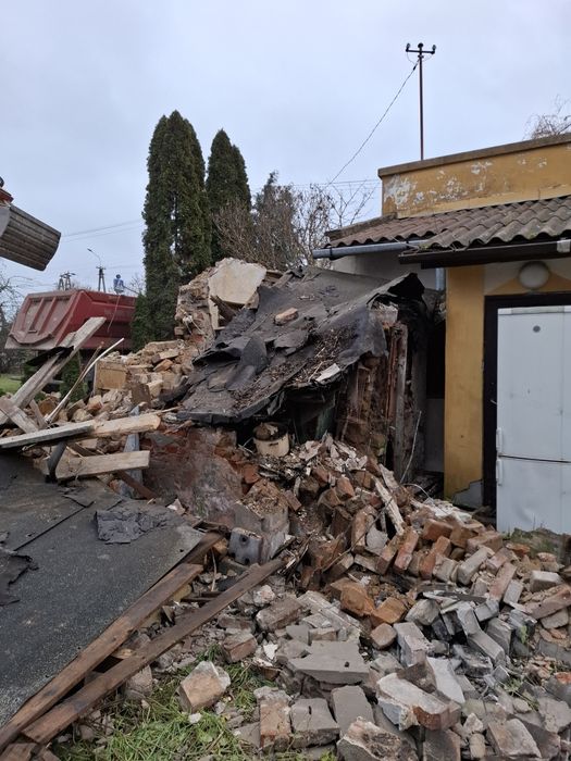 Rozbiórki budynków czyszczenie działek