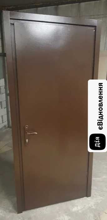 Вхідні металеві двері в господарське приміщення тамбурТехнічні МеталДС