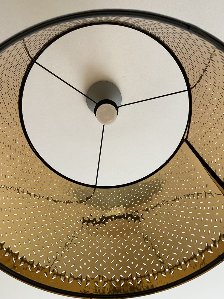 Abajur azul e dourado