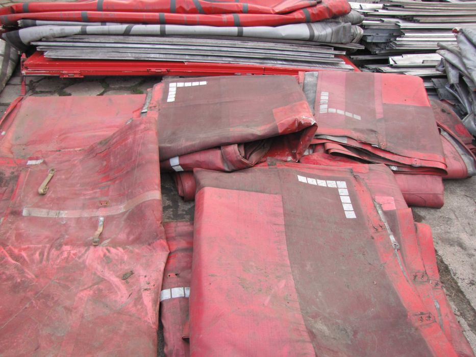 Plandeki używane z naczep oraz przyczep