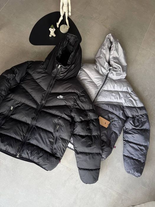 Розпродаж Чоловіча  куртка  пуховик  Nike  Storm-FIT  ніке