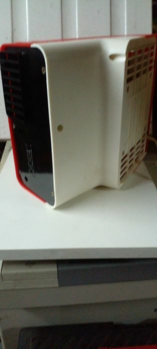 Сушилка для рук ЭРА 1,0/1.4 "ВЕЯЛИС-6".
Питание 220В. Мощность 1050 Вт