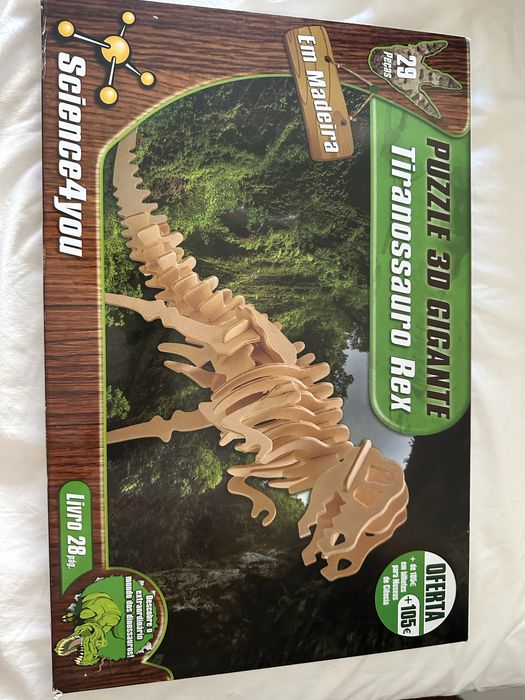 Puzzle dinossauro em madeira