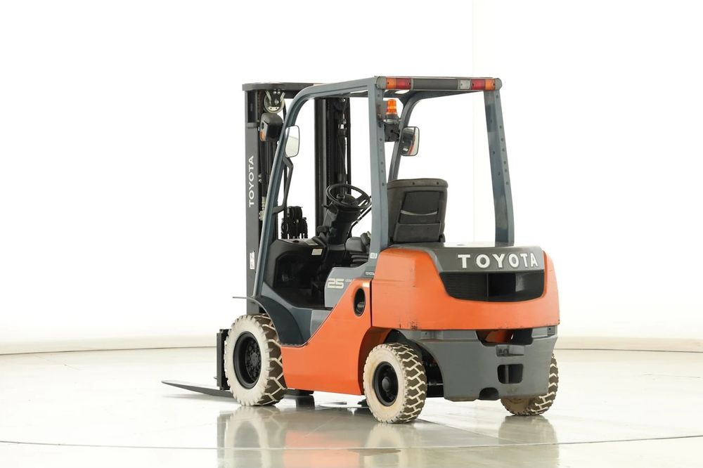 Навантажувач дизельний TOYOTA 8FD25 2018 погрузчик Тойота