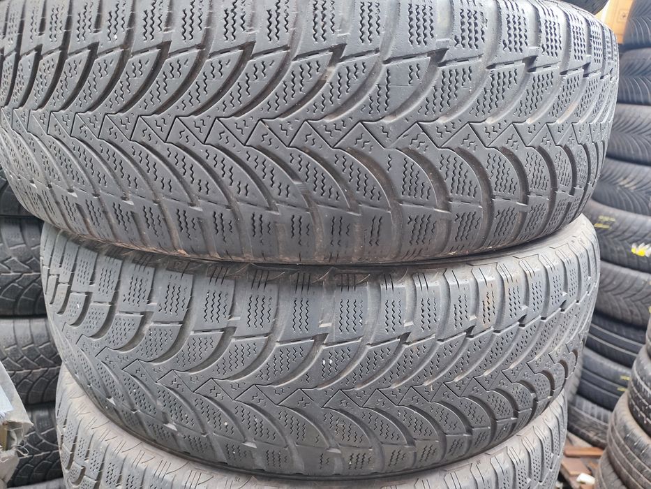 Шини Нексен 225/70/16; гарний зимовий комплект, з Німеччини