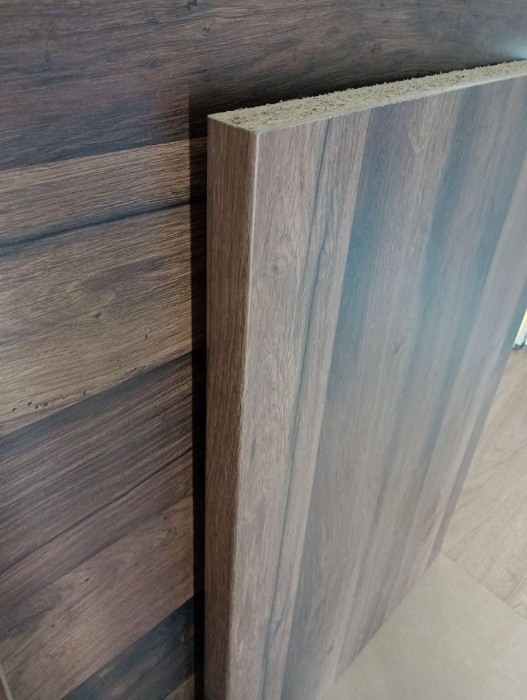 Blat EGGER Dąb Hunton ciemny H2033 nowy 900x600 mm