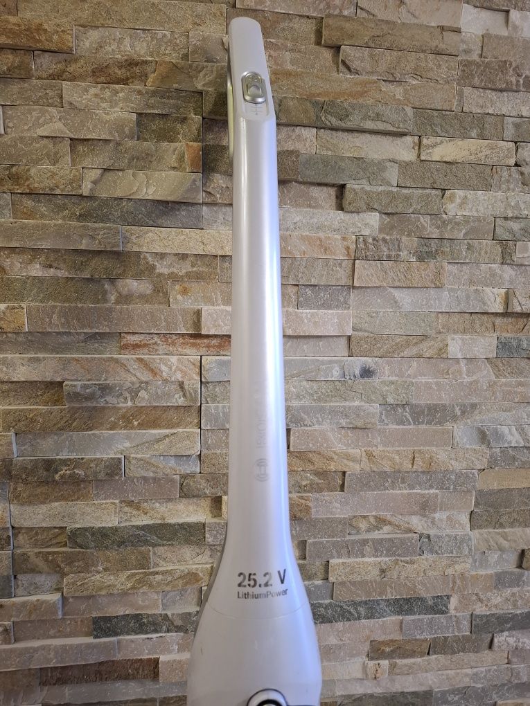 Odkurzacz pionowy Bosh Flexxo 25.2 V nowy silnik