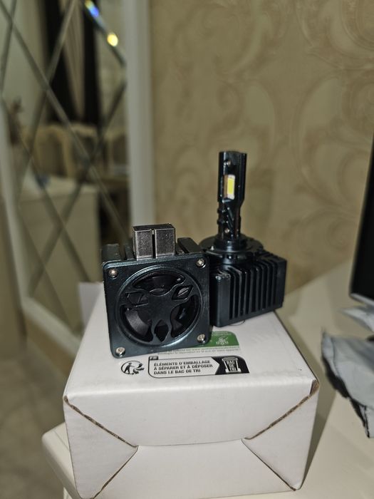 Лед лампа D1S D1R пара