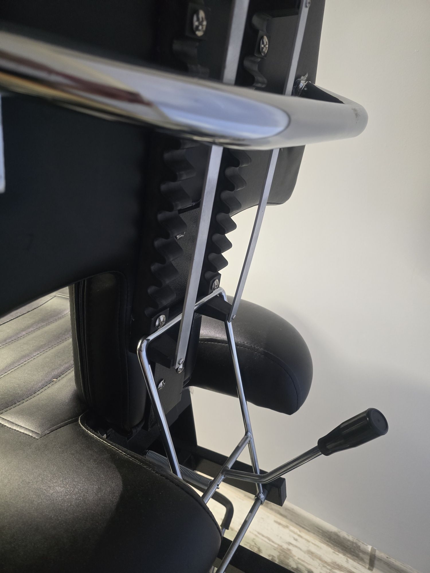Fotel hydrauliczny do studia tatuażu