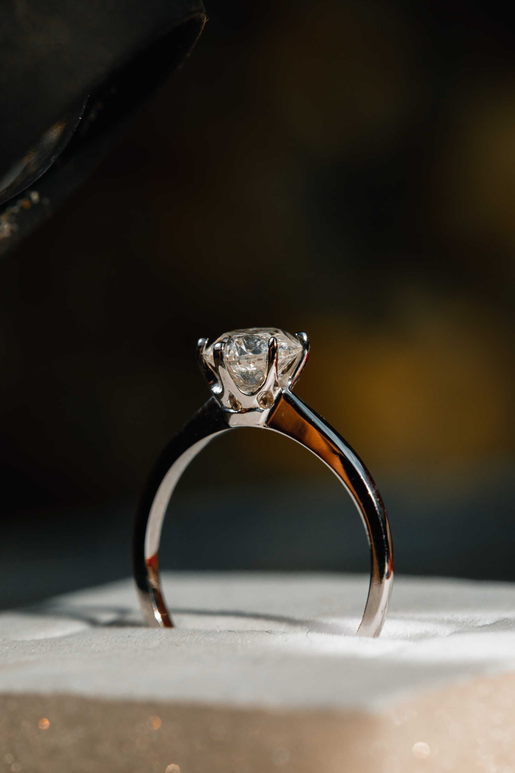 okazja Pierścionek ok 1 karat diament brylant złoto luksus okazja -70%