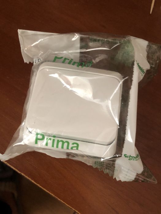 Виключатель білий schneider electric prima