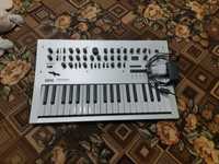 Продам korg minilogue