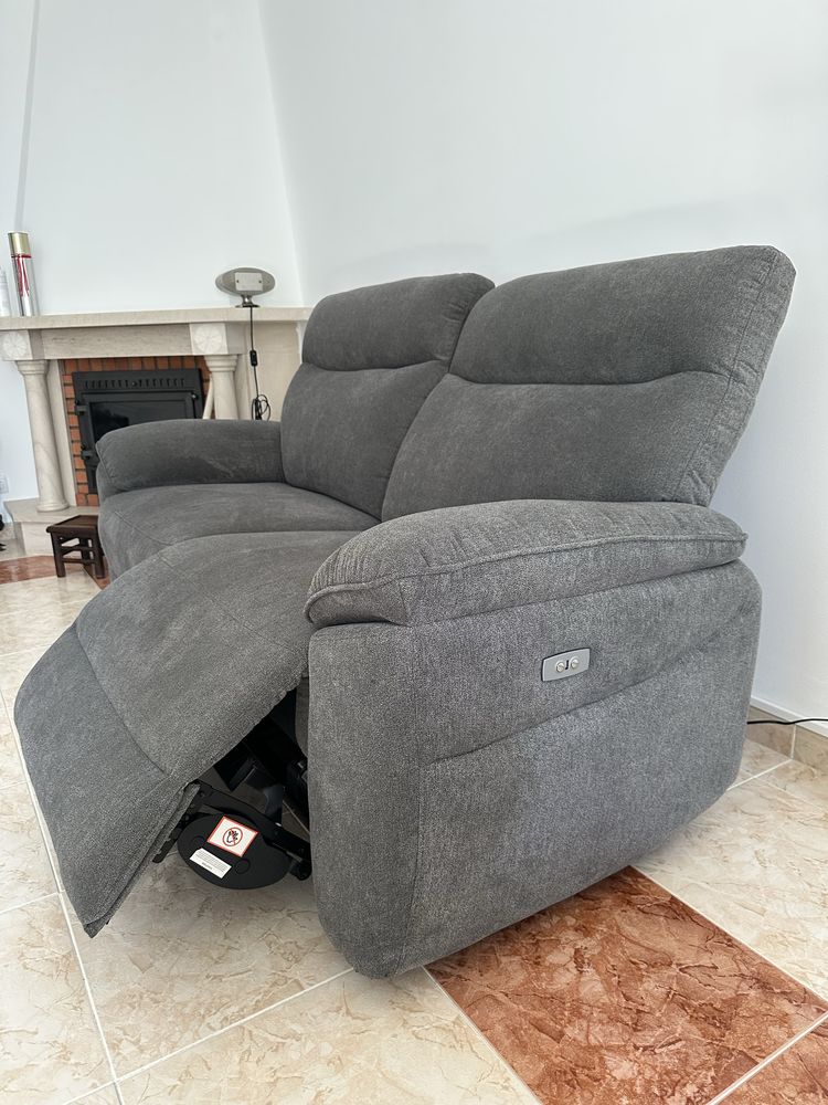 Sofá elétrico conforama