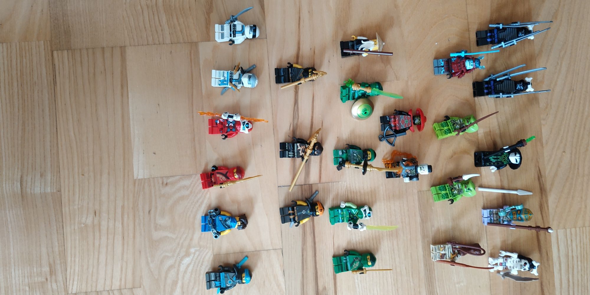25 ludzików z bronią LEGO Ninjago
