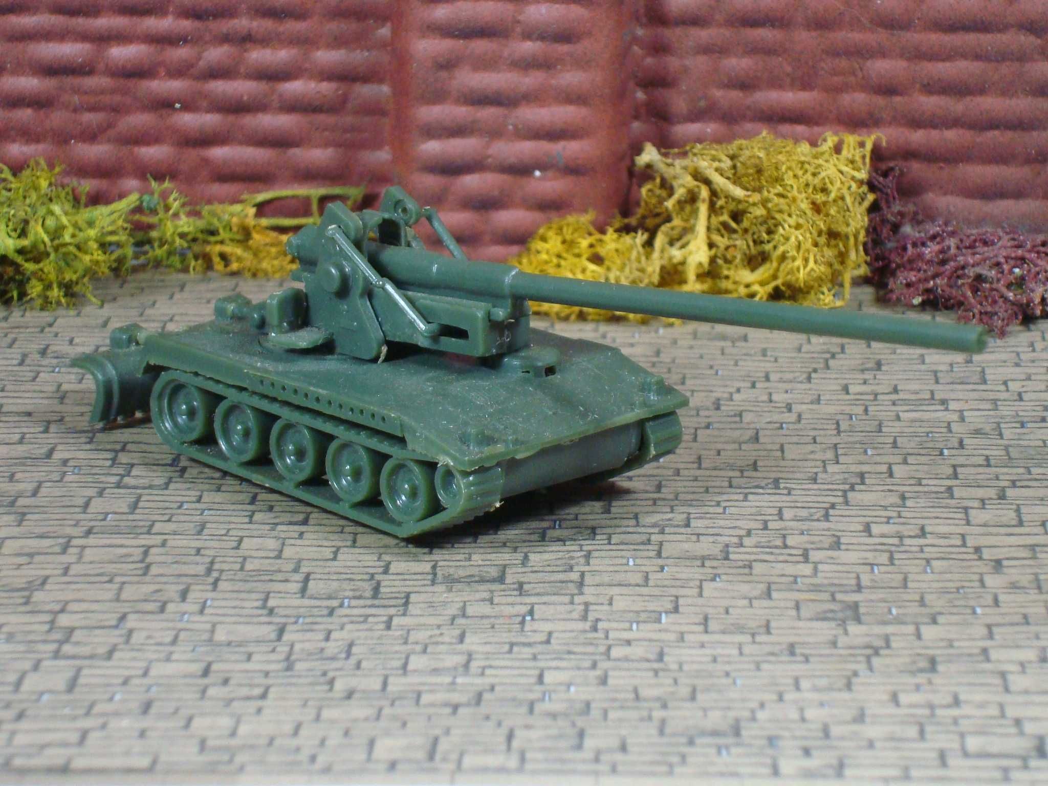 Eko Minitanks - Tanque com arrastadeira exercito Alemão / 1:87 / Usado