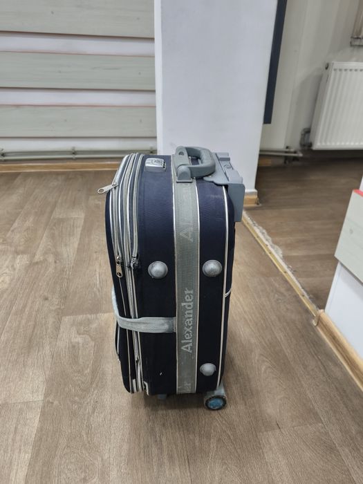 Валіза ALEXANDER  дорожня бу