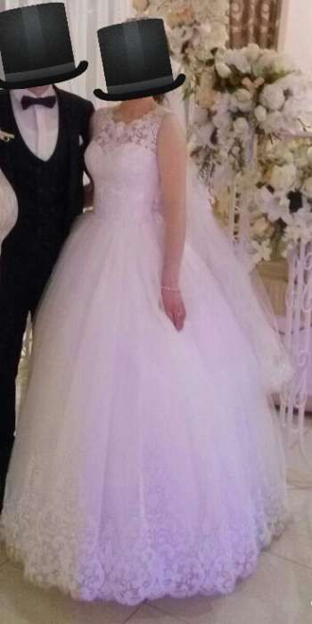 Шикарне весільне плаття