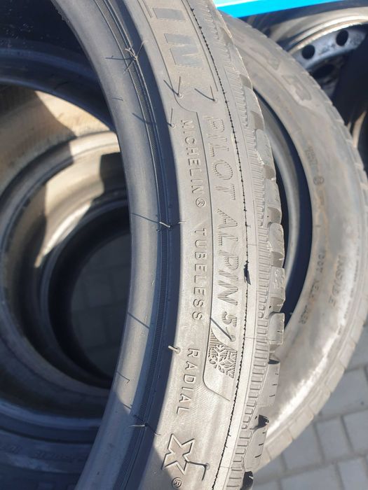 Шина 1шт 255/30 R19 91W Michilin Alpin5 .