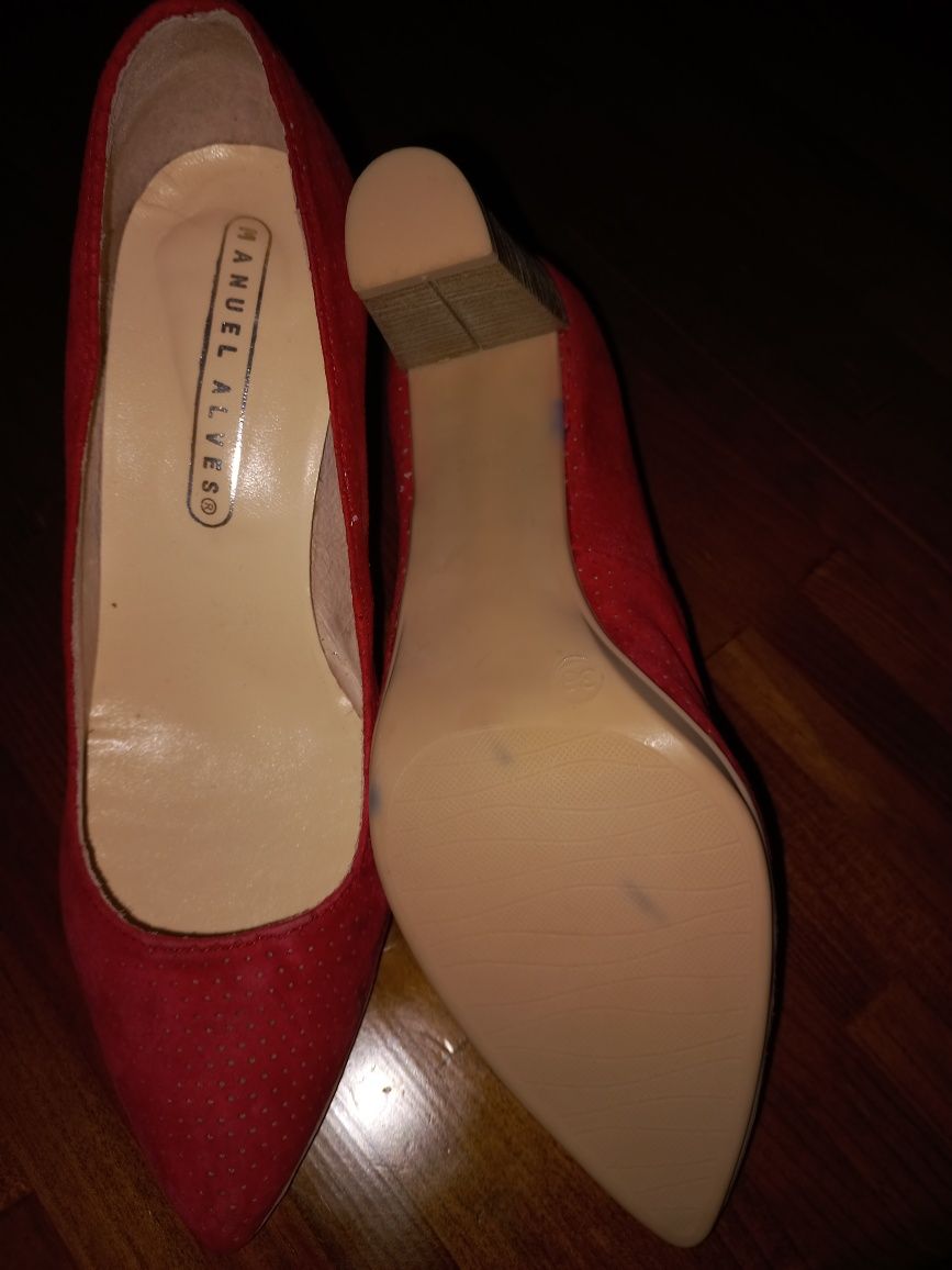 Sapatos em vermelho