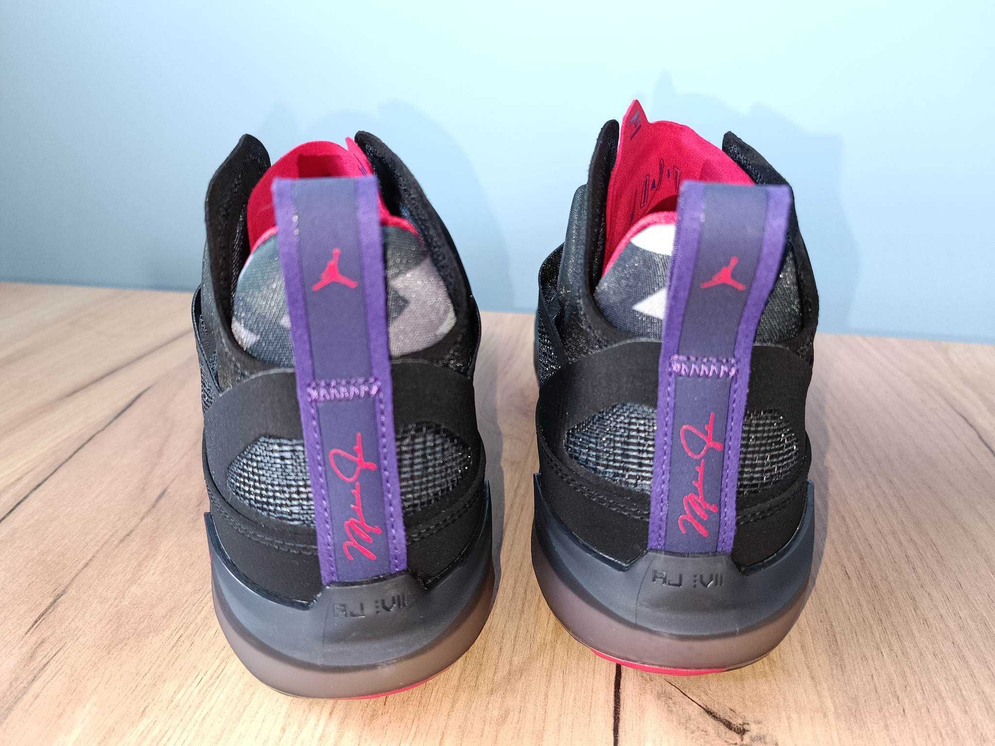 Air Jordan XXXVII rozmiar 40 (25 cm) Black/True Red-Club Purple